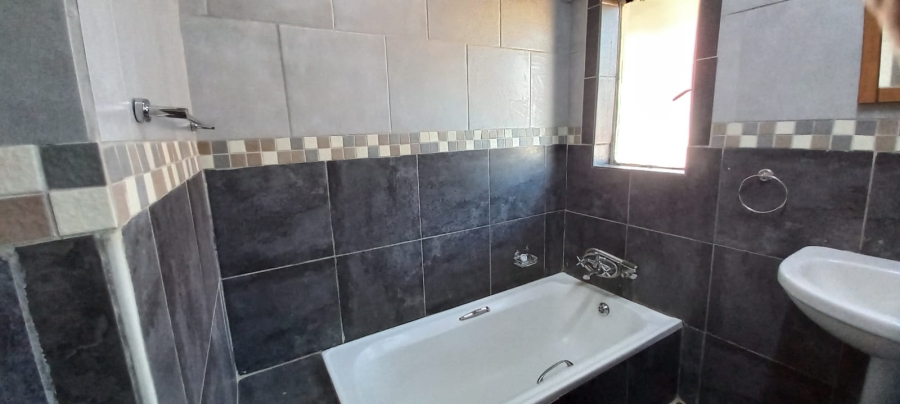 3 Bedroom Property for Sale in Randlespark North West